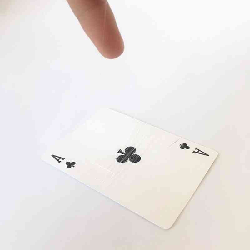 Plávajúce lietajúce karty magické triky zblízka otočná karta pre profesionálne rekvizity
