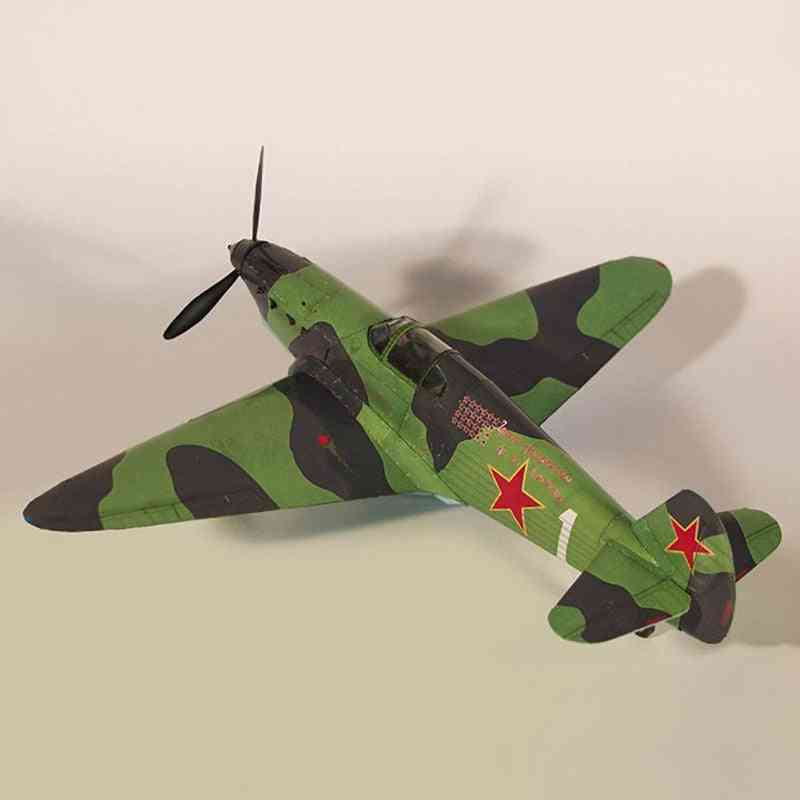 1:35 model sovietskeho stíhacieho lietadla typu yak-1 fighter 3d, papierová karta, stavebnica