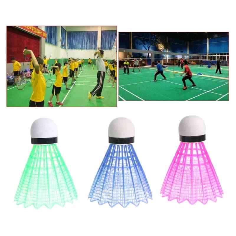 Lumière LED, volants en plastique de badminton pour les sports intérieurs et extérieurs