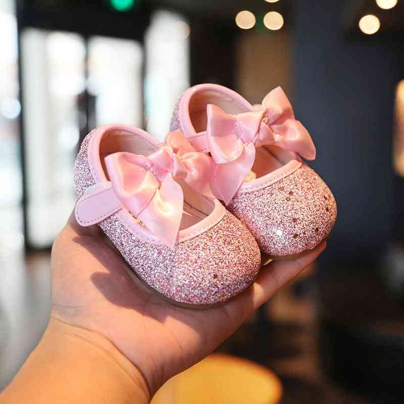 Flitter, csúszásgátló hercegnő bőr cipő babának