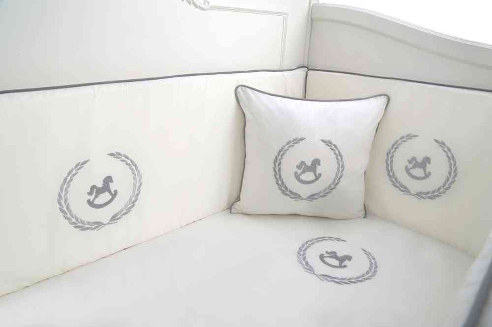 Conjunto de cama bordado lindo caballo - capa de edredon bebê