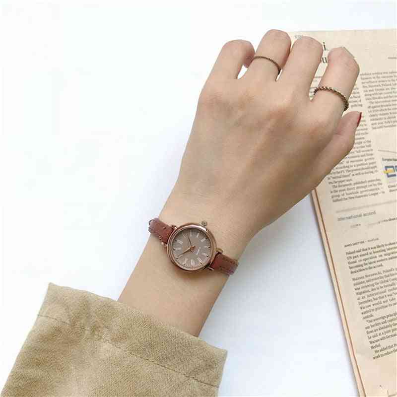 Rétro vintage femmes montres qualités petites dames montres bracelet en cuir horloge