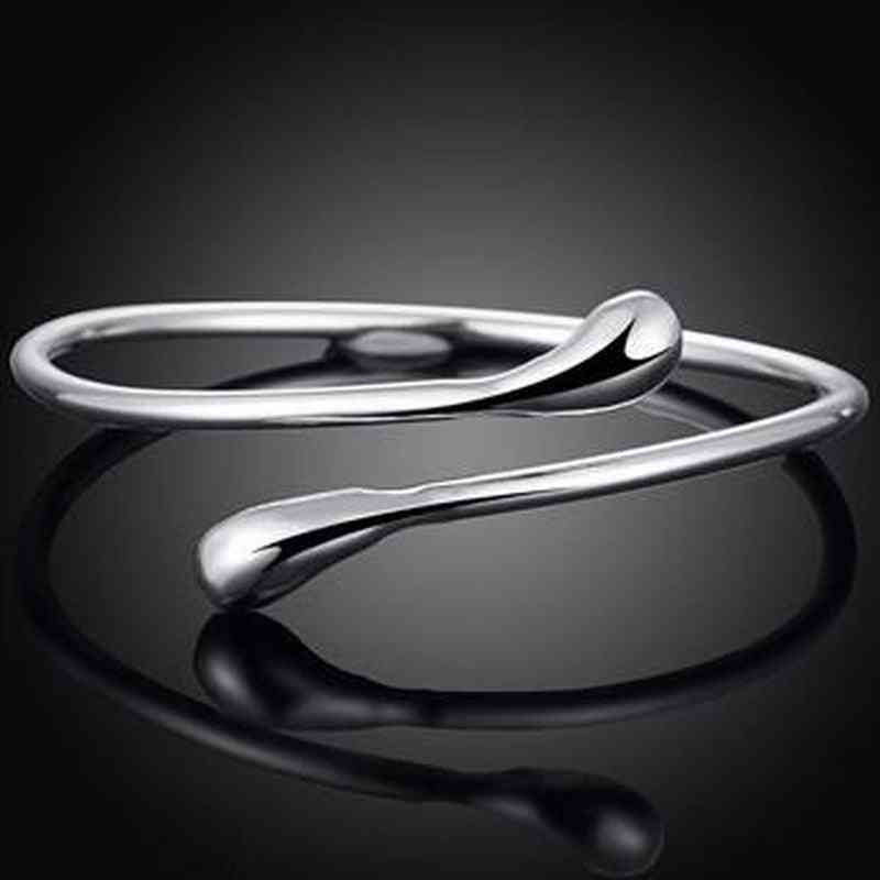 Zestaw biżuterii neckalce łańcuch ręczny bransoletka pierścionek haczyk owalne kolczyki dla kobiet
