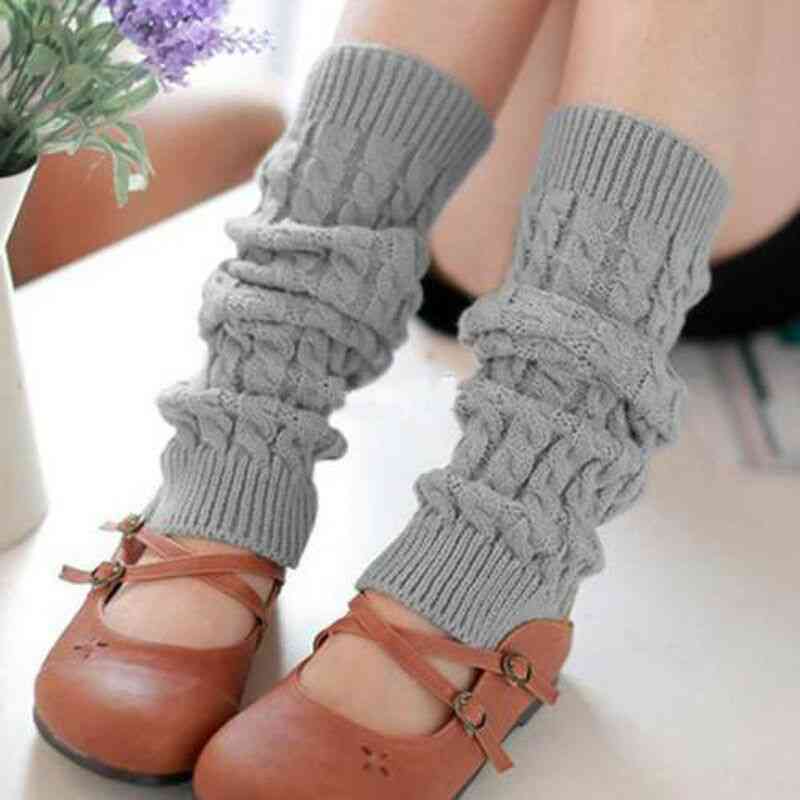 Wintergebreide, kniehoge gehaakte sokken