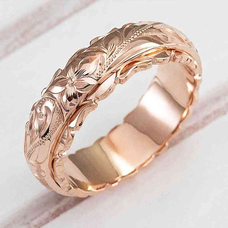 Elegant Craved Flower Pattern Band Ring
