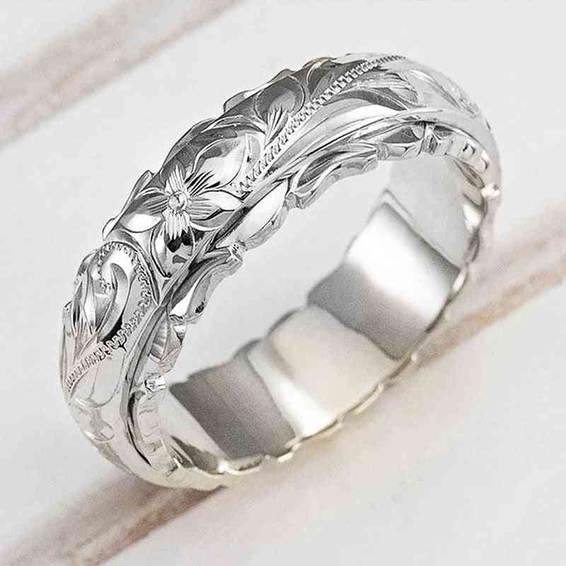 Elegant Craved Flower Pattern Band Ring