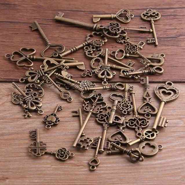 10 peças de pingentes / pingentes de metal vintage para chaves pequenas