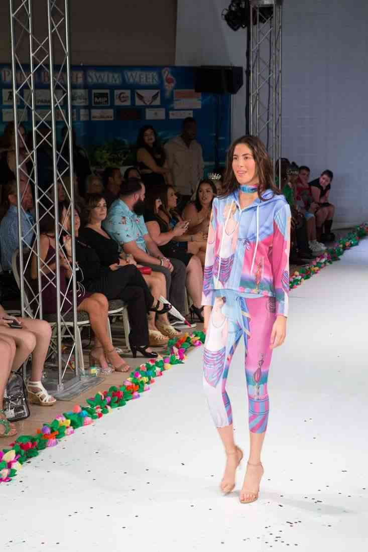 Sharon Tatem Fashion Printed, Capri Leggings