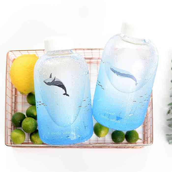 Botella de agua de vidrio de ballena