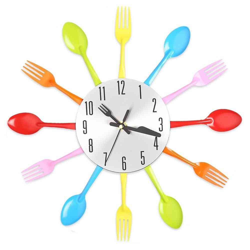 Reloj de pared multicolor tenedor cuchara cubiertos