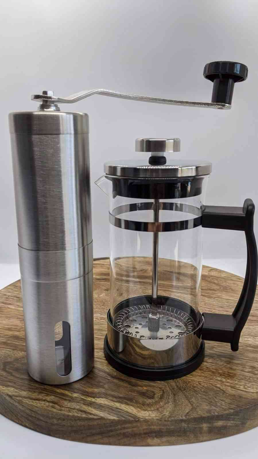 Ručný mlynček na kávu