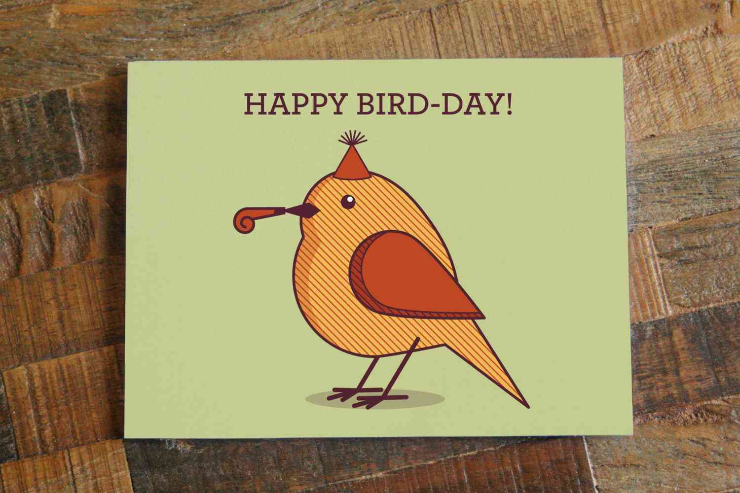 šťastný vtáčik-deň-roztomilý k narodeninám