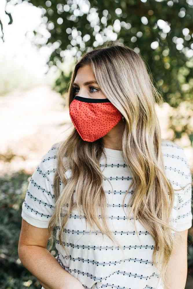 Jordbærmarker- ansigtsmaske
