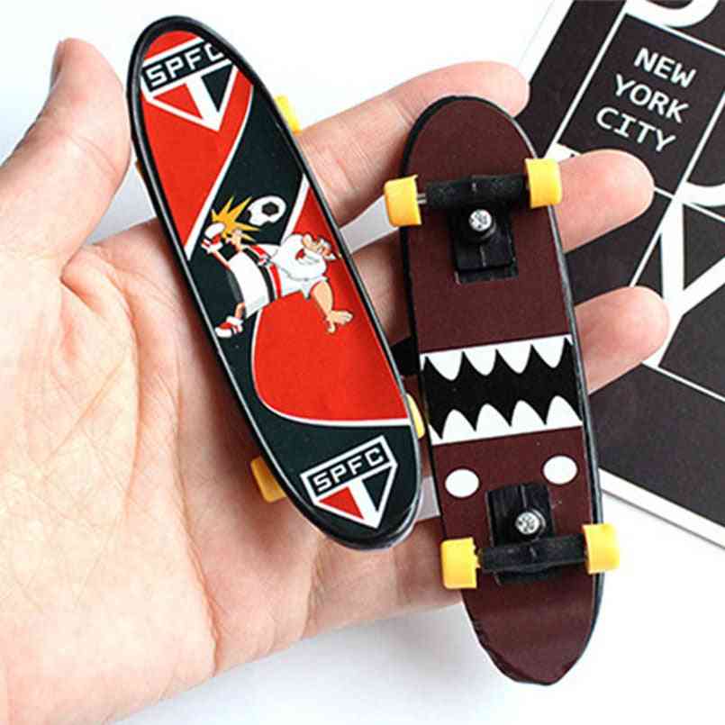 Plastic mini skate finger skateboarding, noutate gag pentru,