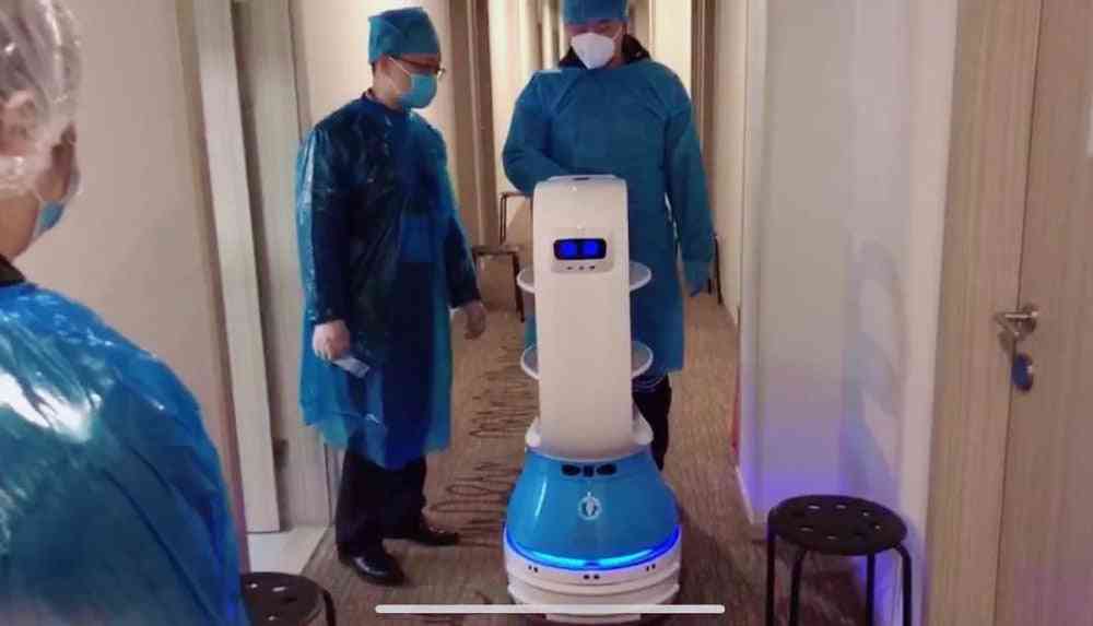 Usd leeno t1 ételszállító robot automatikus feltöltése éttermi kórházba és szállodába