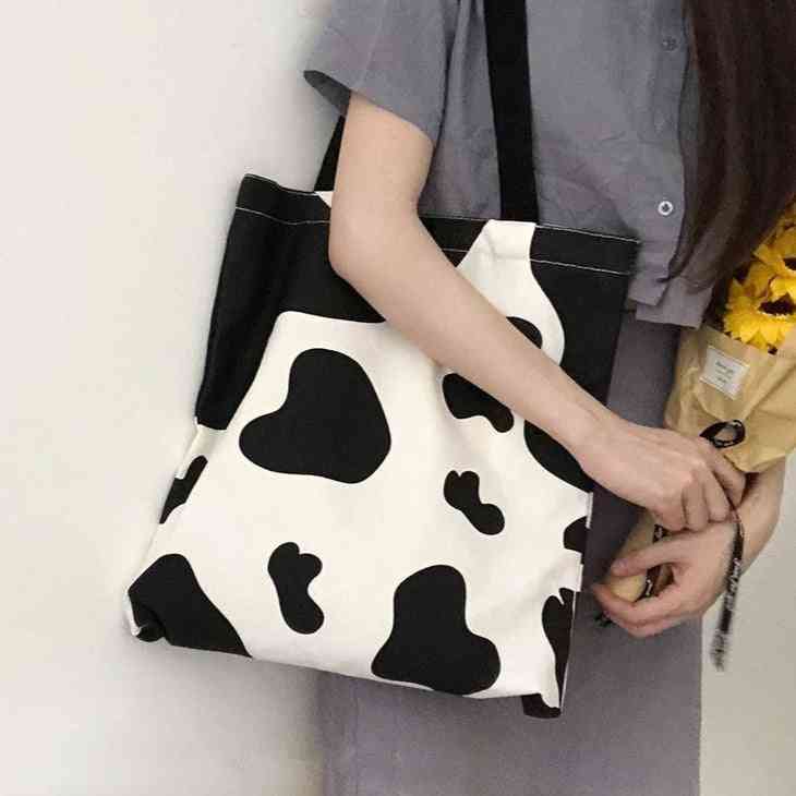 Dámská nákupní taška s kravským vzorem