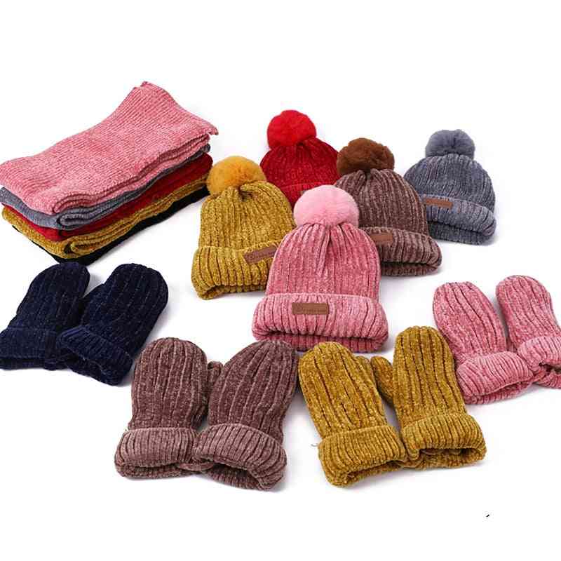 Sada rukavic na šátek na zimní čepici, pletené čepice z pomponu