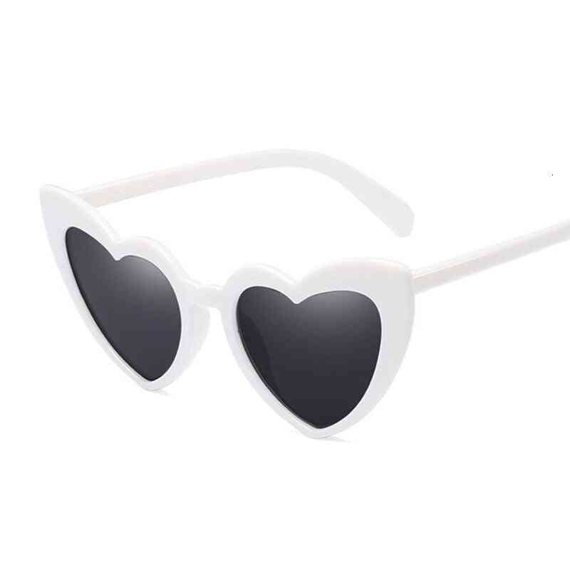 Ladies Retro Love Heart Sunglasses