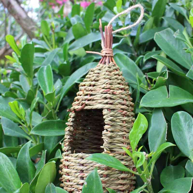 Natural Hanging Bird House Nest Hut Outdoor Cage