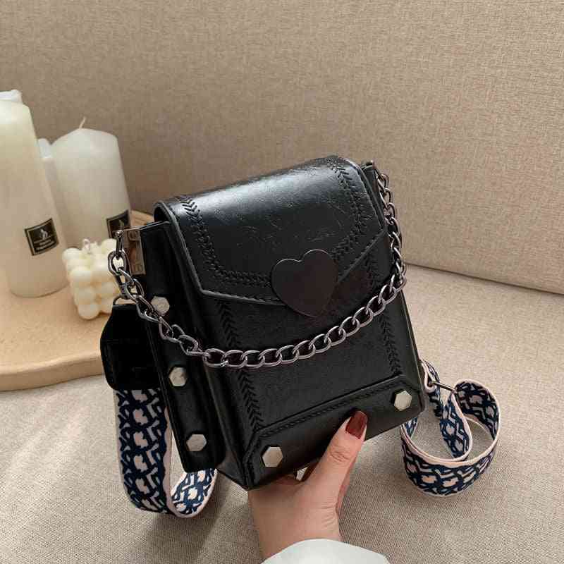 Pu Leather Young Girl Heart Chains Messenger Bags