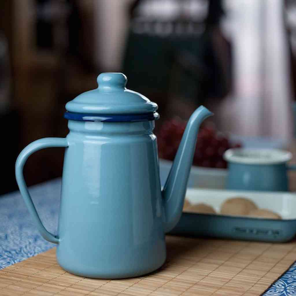 Vintage Enamel Teapot Water Pot Kettle