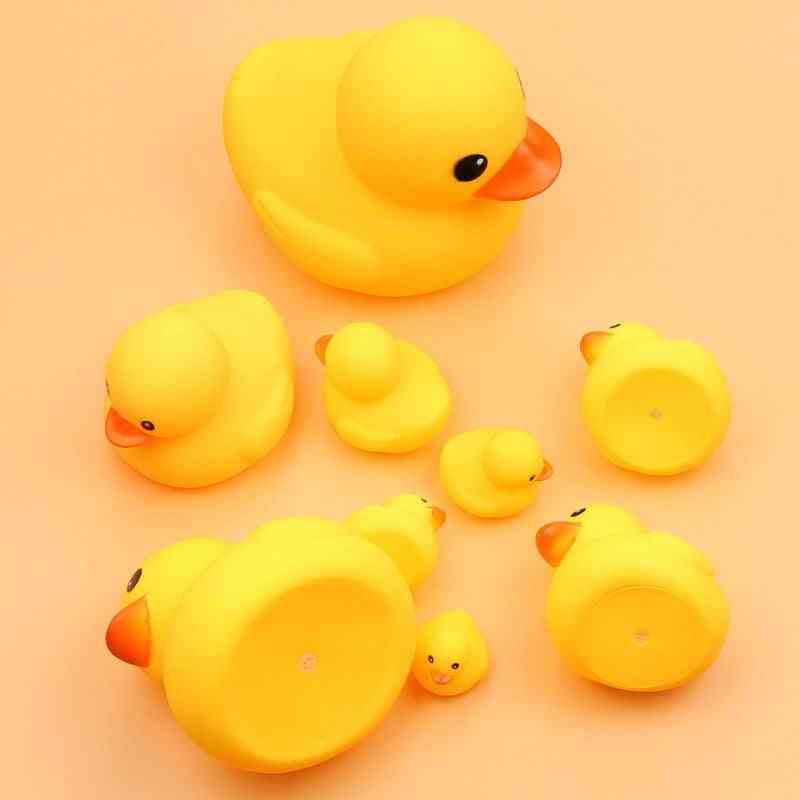 Baby Bath For Newborn 0-12 Month Bathroom Rubber Large Yellow Duck Bathing Playing Water Kawaii Squeeze Float Ducks
