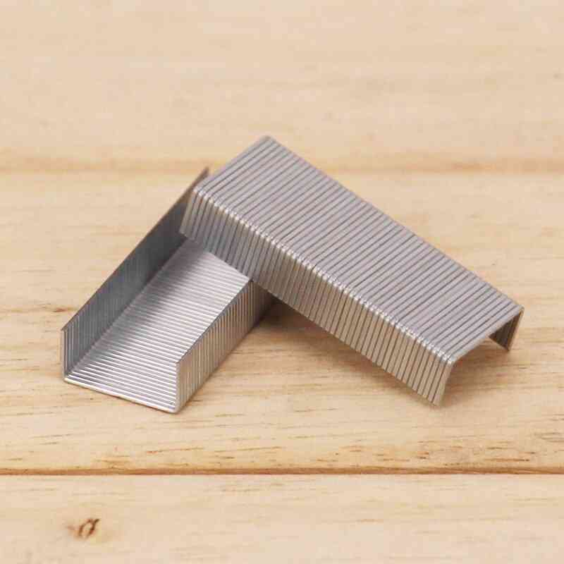 24/6 Staples Universal Metal Silver Stapler Pin